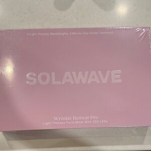 Solawave Light Therapy Mask